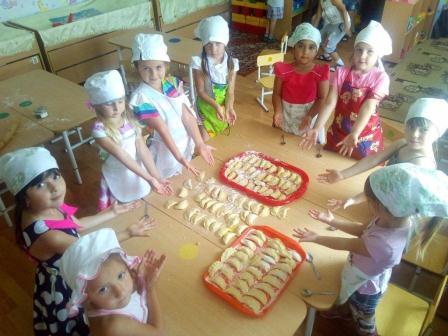 В Тбилисском районе дошколята освоили казачьи ремесла 